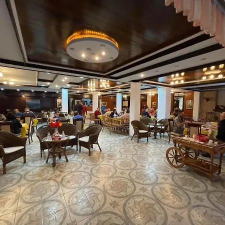 Hotel Lagadin Hotel 3*
