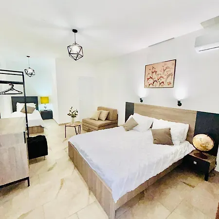 Hotel Lagadin 3*