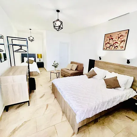 Hotel Lagadin Hotel 3*