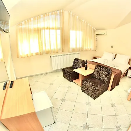 Hotel Hotel Lagadin Łagadin