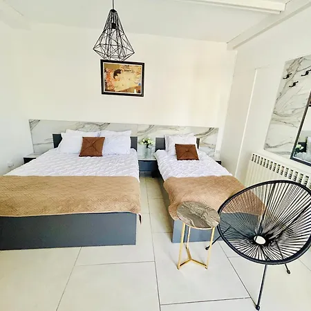 Hotel Lagadin Hotel 3*